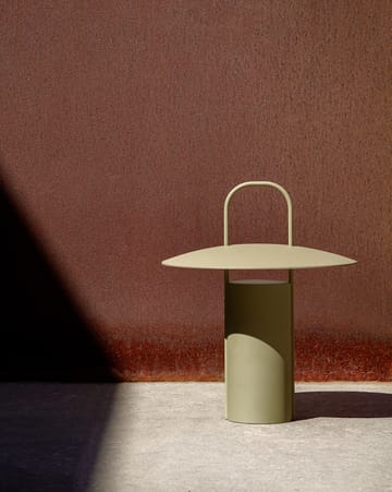 Candeeiro de mesa portátil Ray - Dusty green - Audo Copenhagen