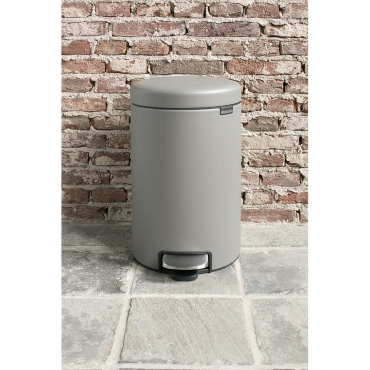 Caixote de pedal New Icon 12 litros - Mineral concrete grey - Brabantia