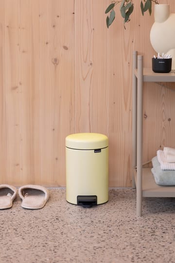 Caixote de pedal New Icon 3 litros - Mellow Yellow - Brabantia