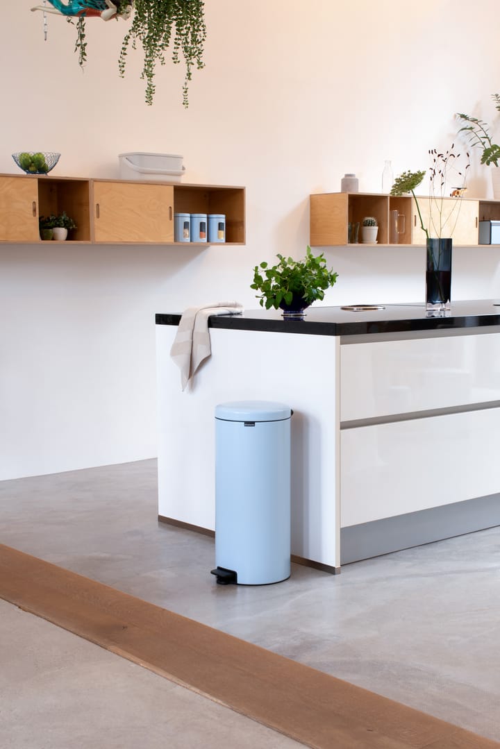 Caixote de pedal New Icon 30 litros - Dreamy blue - Brabantia