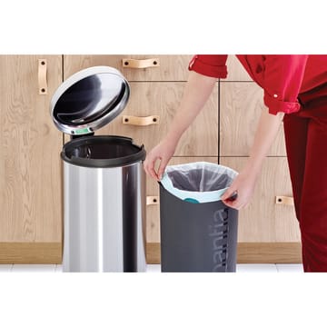 Caixote de pedal New Icon 30 litros - Matt steel fingerprint proof - Brabantia