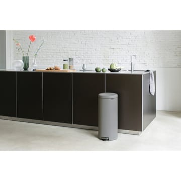 Caixote de pedal New Icon 30 litros - Mineral concrete grey - Brabantia