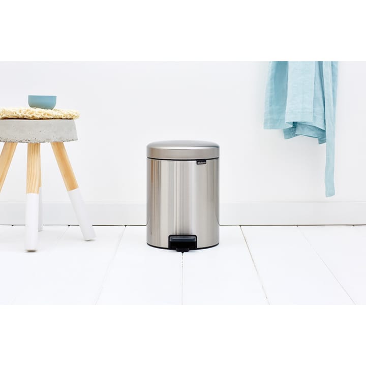 Caixote de pedal New Icon 5 litros - Matt steel fingerprint proof - Brabantia