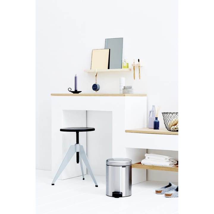 Caixote de pedal New Icon 5 litros - Matt steel fingerprint proof - Brabantia