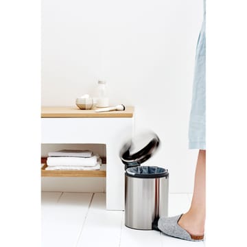 Caixote de pedal New Icon 5 litros - Matt steel fingerprint proof - Brabantia