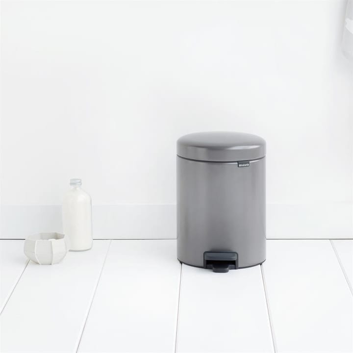 Caixote de pedal New Icon 5 litros - platina - Brabantia