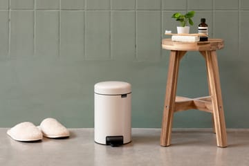 Caixote de pedal New Icon 5 litros - Soft beige - Brabantia