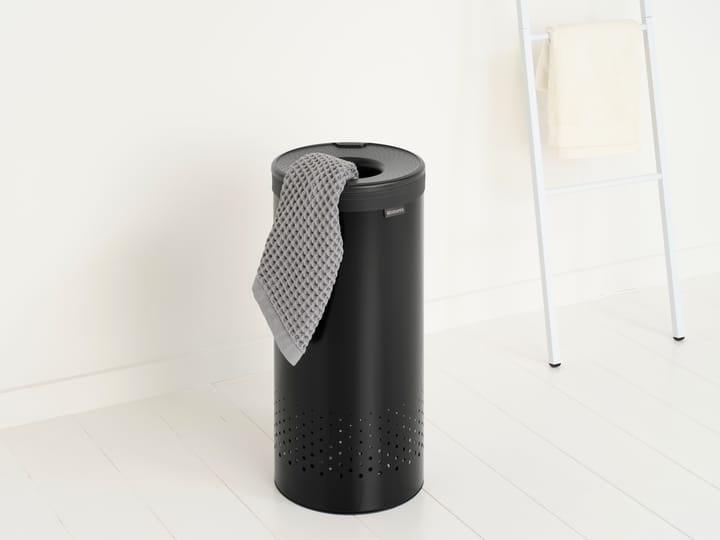 Cesto da roupa Brabantia com tampa de plástico 35 L - Preto fosco - Brabantia