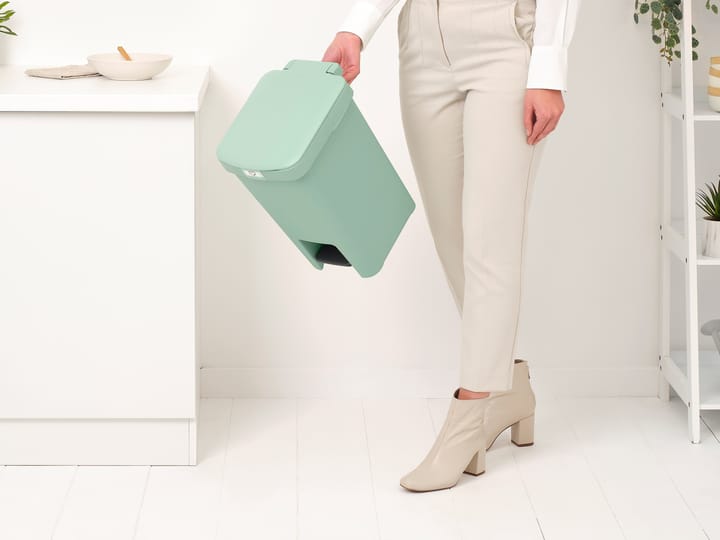 Lixeira pedal 16 L StepUp - Verde jade - Brabantia