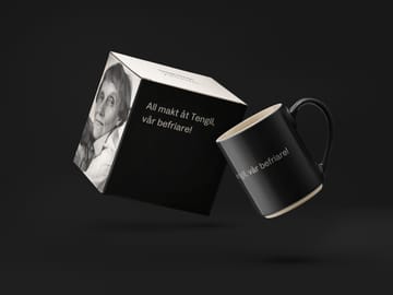 Caneca Astrid Lindgren 'All makt åt Tengil' - Texto em sueco - Design House Stockholm