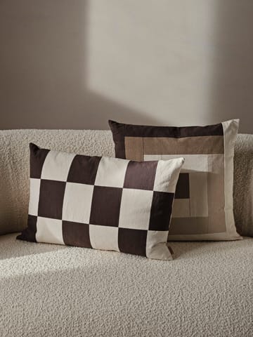 Capa de almofada Fold patchwork 40x60 cm - Coffee-undyed - ferm LIVING