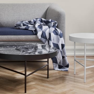 Mesa de centro Marble Table - Mármore preto, grande, base preta - ferm LIVING