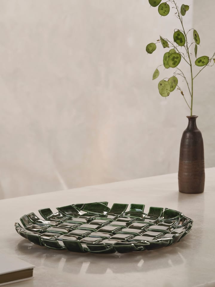 Travessa Plait Ø30 cm - Emerald green - ferm LIVING