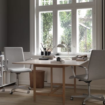 Candeeiro de mesa Kaiser Idell 6556-T - Branco - Fritz Hansen