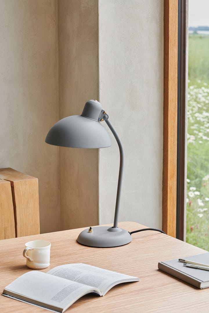 Candeeiro de mesa Kaiser Idell 6556-T - Easy Grey - Fritz Hansen