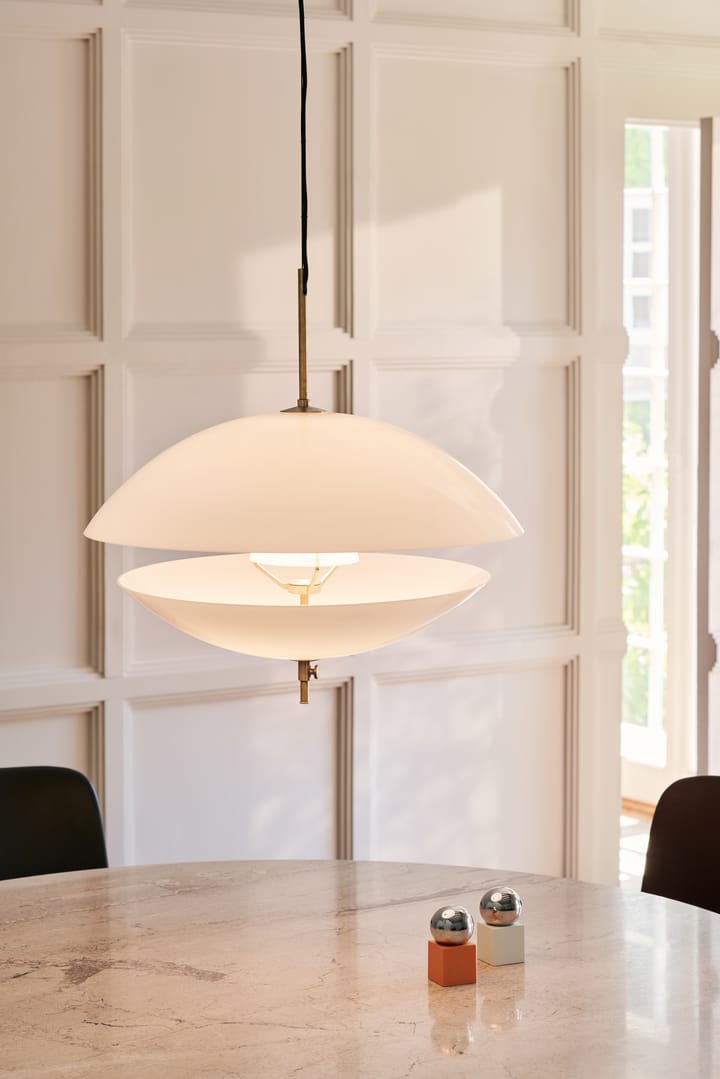 Candeeiro suspenso Clam, Ø55 cm Fritz Hansen