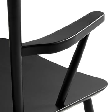 Cadeira com braços J42 - Black lacquered beech - HAY