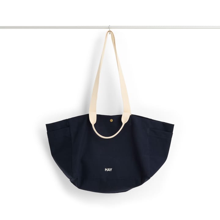 Weekend Bag No 2 S 26x56 cm - Midnight blue - HAY