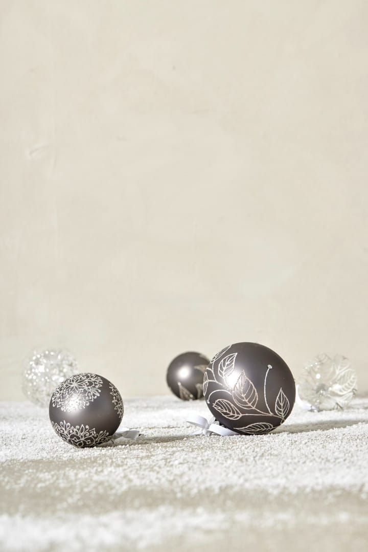 Bola de Natal Cadelia Ø6 cm - Cinza escuro, floco de neve - Lene Bjerre