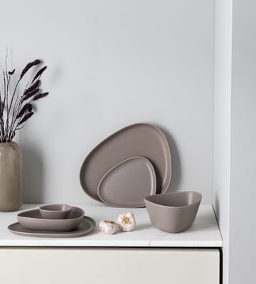 Prato Curve Stoneware 26x30 cm - Warm Grey - LIND DNA