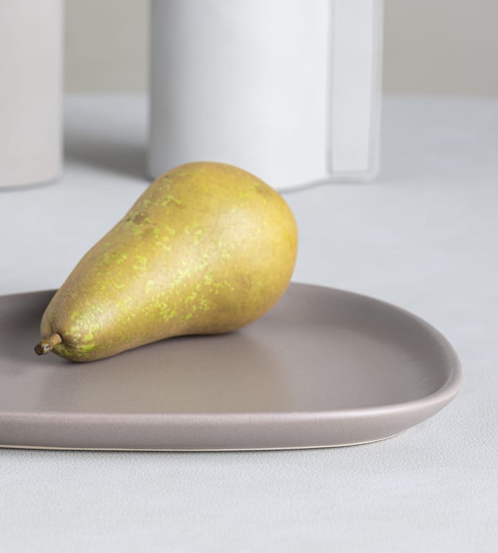 Prato pequeno Curve Stoneware 19x22 cm, Warm Grey LIND DNA