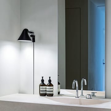 Candeeiro de parede NJP - Preto, braço curto, LED, 3000k - Louis Poulsen