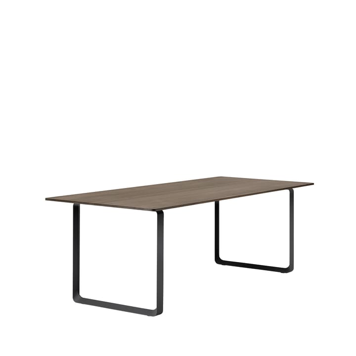 70/70 mesa de jantar 225x90 cm - Carvalho-preto fumado sólido - Muuto