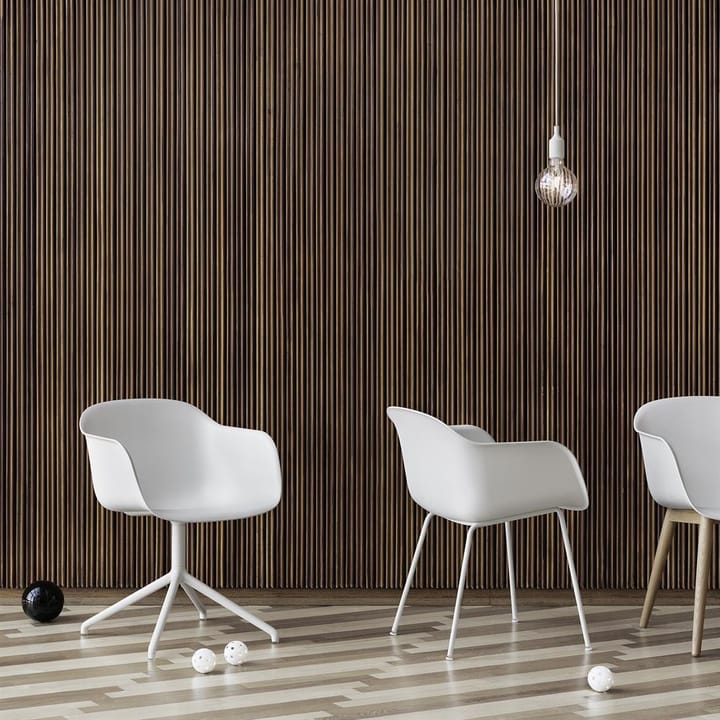 Cadeira com braços Fiber chair, Branco natural (plástico) Muuto