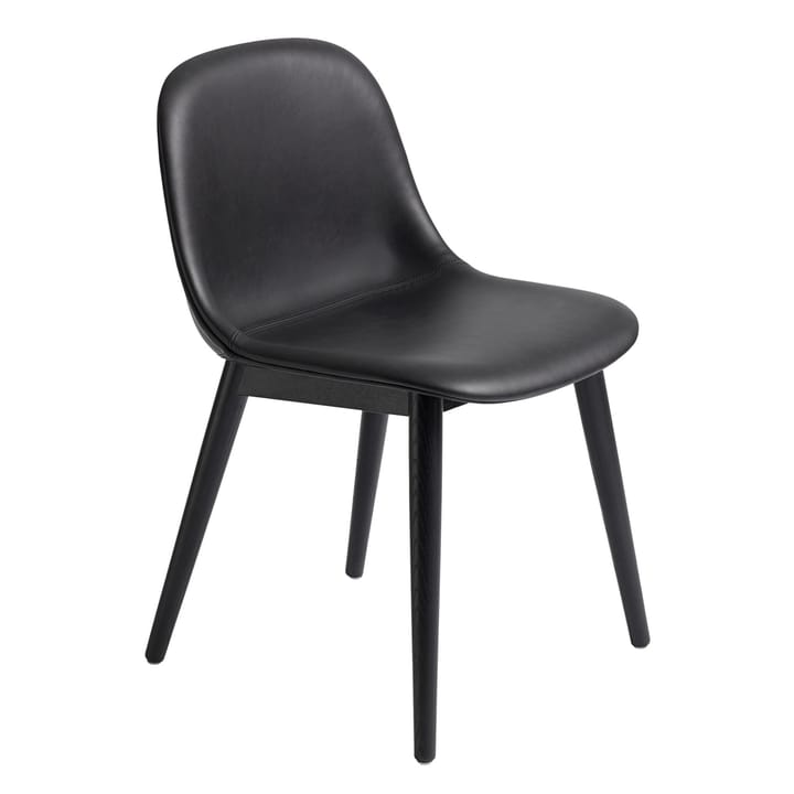 Cadeira com pernas de madeira Fiber Side Chair - Black leather-black - Muuto