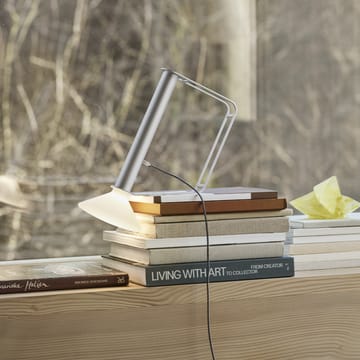 Candeeiro de mesa Piton Portable - Alumínio - Muuto