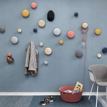 Gancho para roupa freixo The Dots - pequeno - Muuto