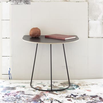 Mesa de apoio Airy, metade  - Preto - Muuto