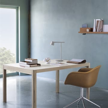 Mesa de jantar Workshop - Carvalho 140x92 cm - Muuto