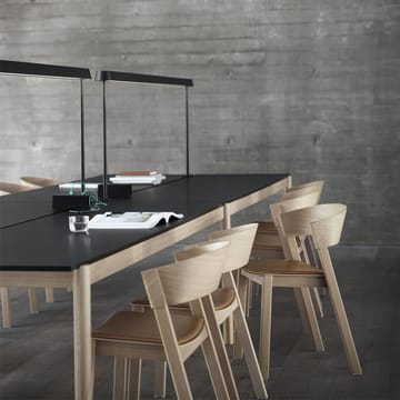 Mesa Linear System 142x240 cm - Carvalho verniz - Muuto