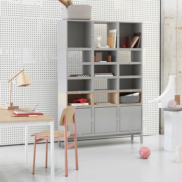 Prateleira com placa traseira, pequena Stacked 2.0 - light grey - Muuto