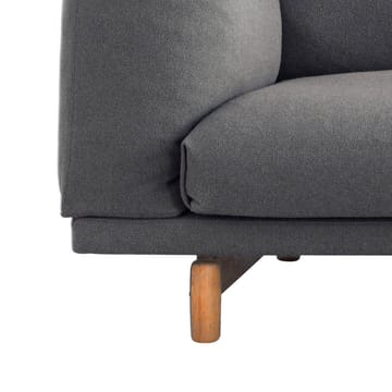 Sofá Rest - 3 assentos tecido steelcut trio ii 133 cinzento light, pernas carvalho - Muuto