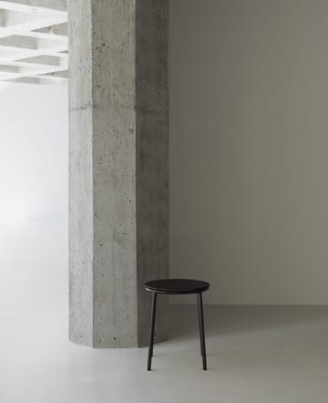 Banco 45 cm - Alumínio preto - Normann Copenhagen