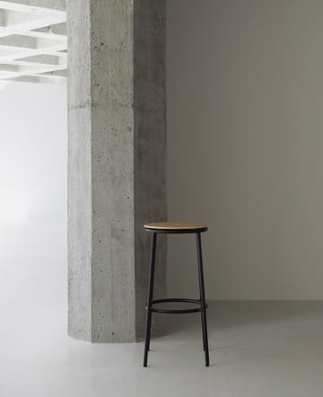 Banco elevado Circa 75 cm - Carvalho - Normann Copenhagen