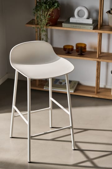 Banco elevado com pernas de metal Form - Branco - Normann Copenhagen