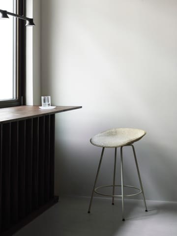 Banqueta Mat Barstool 65 cm - Seaweed-black steel - Normann Copenhagen