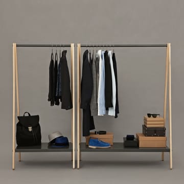 Cabide roupas Toj - branco, estrutura carvalho - Normann Copenhagen