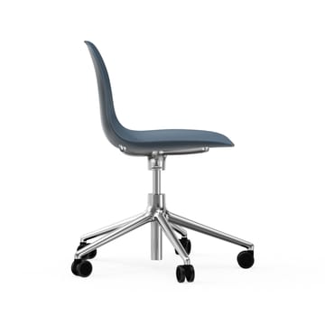 Cadeira de escritório Form chair swivel 5W - azul, alumínio, rodas  - Normann Copenhagen