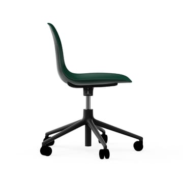 Cadeira de escritório Form chair swivel 5W - verde, alumínio preto, rodas  - Normann Copenhagen