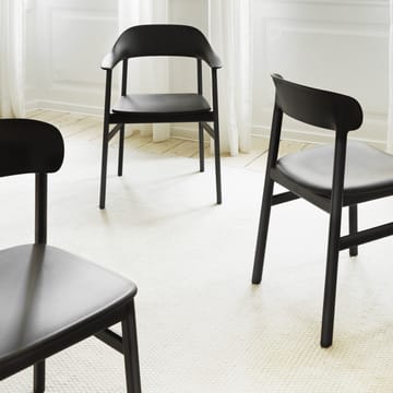 Cadeira estofos em pele carvalho preto Herit - Preto - Normann Copenhagen