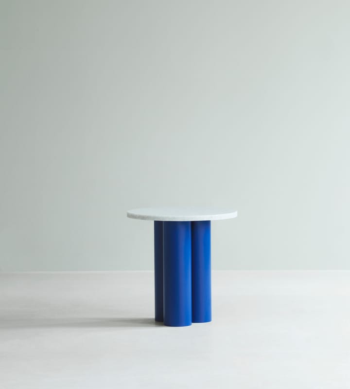 Dit mesa de apoio Ø40 cm - Carrara branca - azul brilhante - Normann Copenhagen