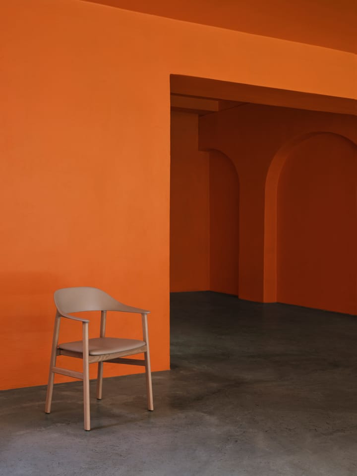 Herit poltrona carvalho - Sand - Normann Copenhagen