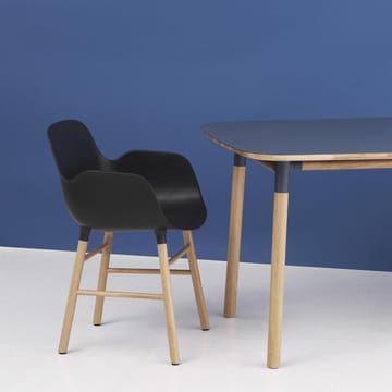 Mesa Form 120x120 cm - Azul  - Normann Copenhagen