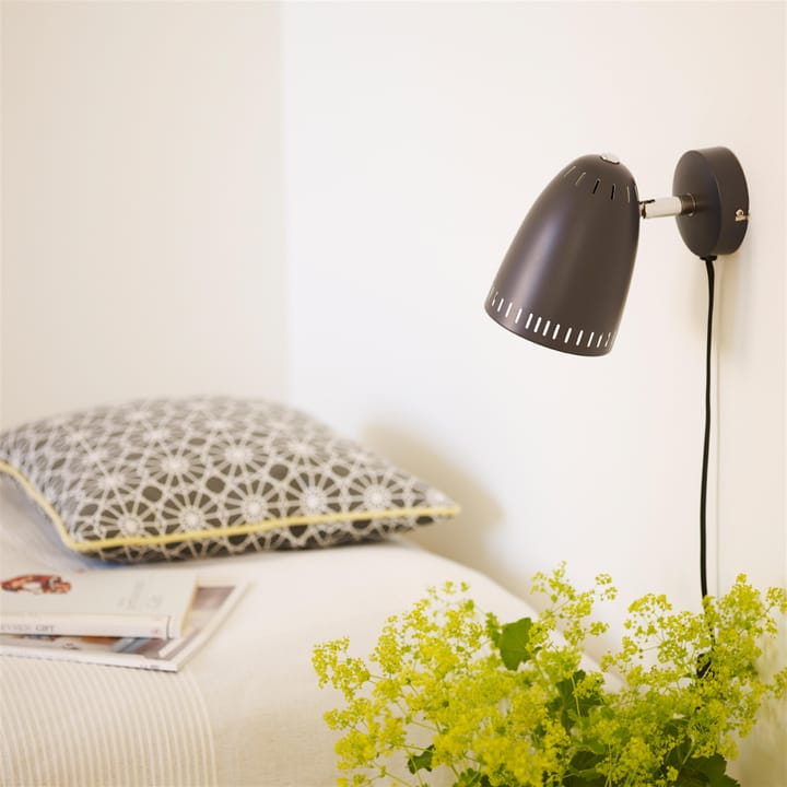 Candeeiro de parede Dynamo braço curto, matte almost black (preto) Superliving