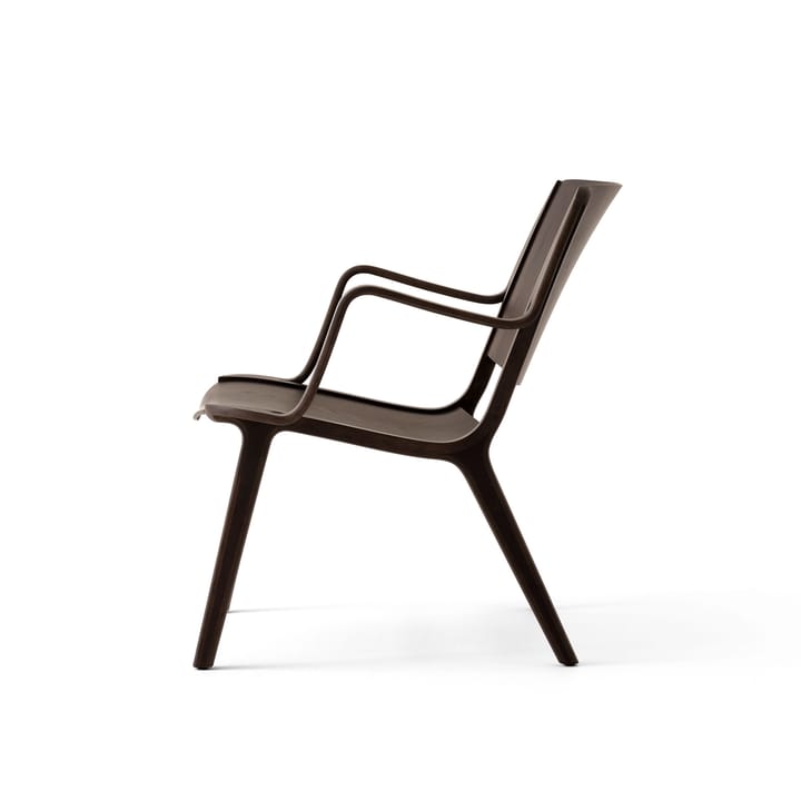 AX HM11 Lounge Chair com apoio de braços, Dark stained oak &Tradition