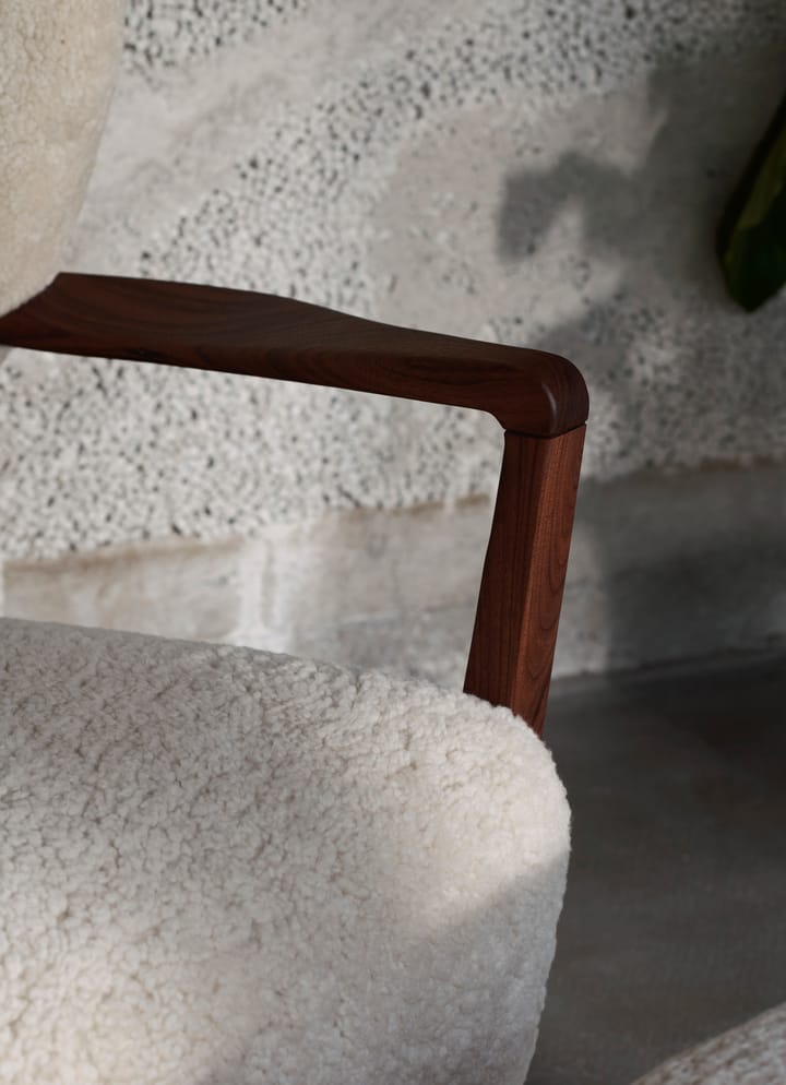 Poltrona Wulff Lounge Chair ATD2, Nogueira oleada-Moonlight &Tradition